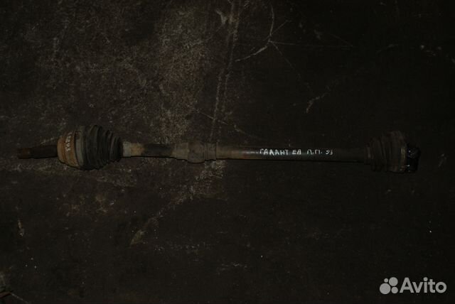 Правая полуось Mitsubishi Galant EA