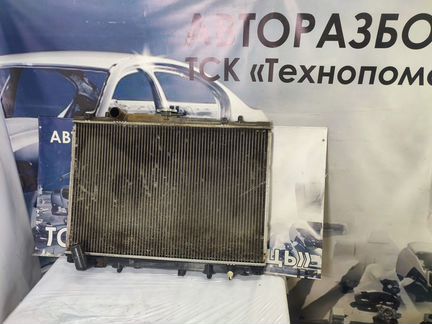 Радиатор охлаждения Mitsubishi Pajero Sport