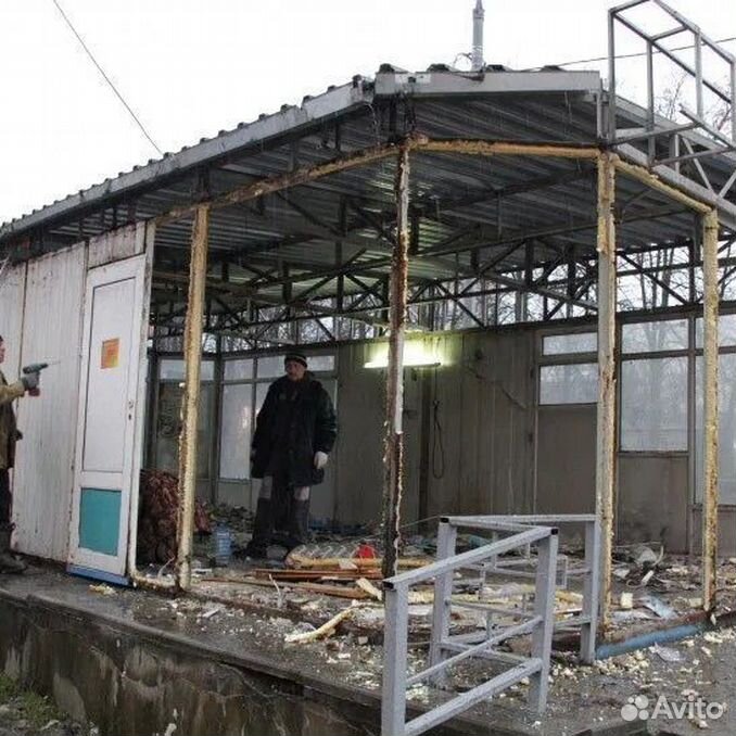 демонтаж киоска. демонтаж павильона. демонтаж торговых павильонов. демонтаж ларьков. демонтаж торговых павильонов.