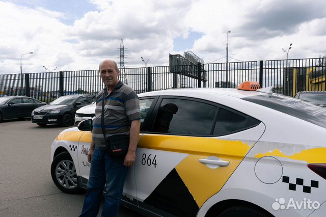 Арендовать под такси Hyundai Elantra в Москве
