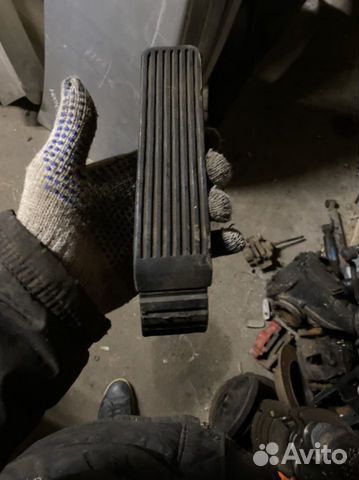Педаль газа Mercedes W210