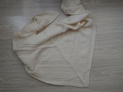 Косынка- бактус вязаный