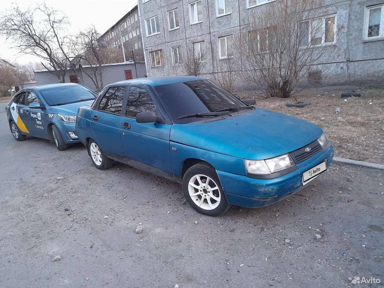 Авито авто в красноярском. 2110 Lada 2004. ВАЗ 2110 2004 Г. ВАЗ 2112 сине-зеленый капри 453. ВАЗ 2112 2004 года капри.