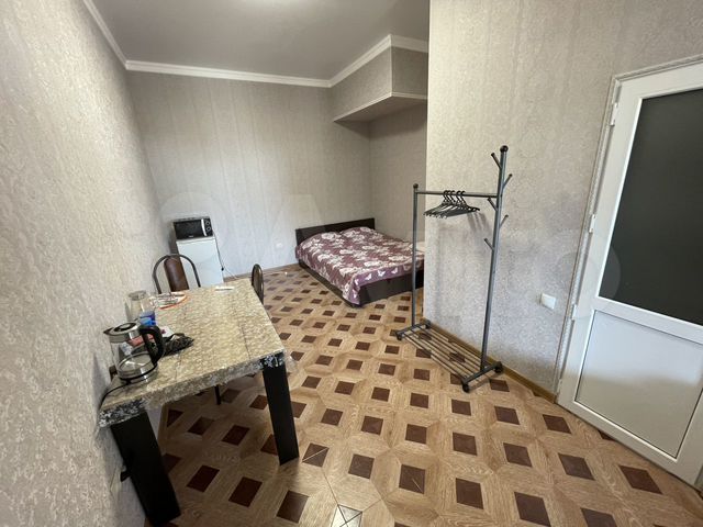 Квартира-студия, 200 м², 1/2 эт.