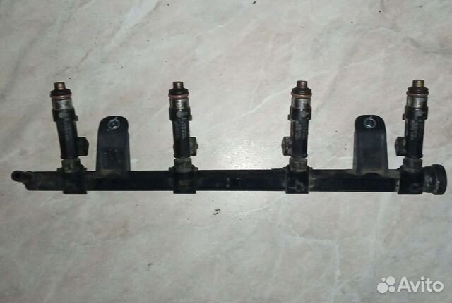 Форсунка топливная Renault Logan 8200227124