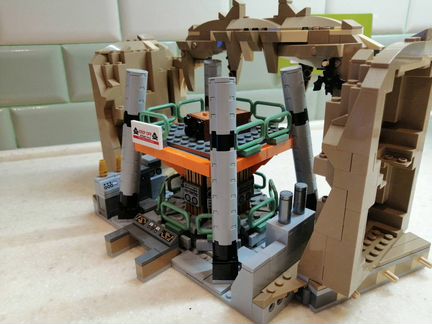 Lego 76052 Batman - Batcave - Бетмен Бэт-пещера