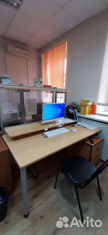 Стол Steelcase 185*85 см с перегородкой