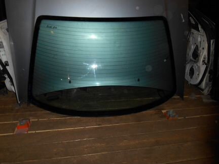 Заднее стекло Audi 100 A6 C4 с обогревом кузов 45