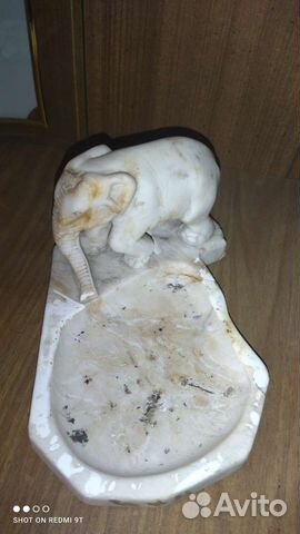 Мраморная статуэтка пепельница