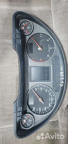 Щиток приборов, приборная панель Audi A4B6 2.5D 8E
