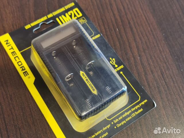 Зарядное устройство NiteCore UM20 Новое