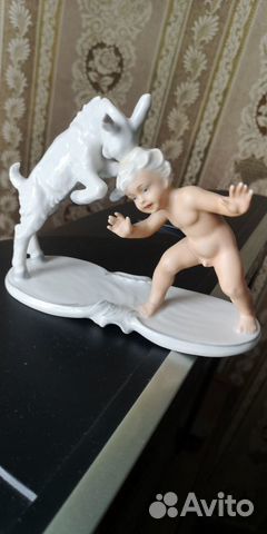 Фарфоровая статуэтка германия