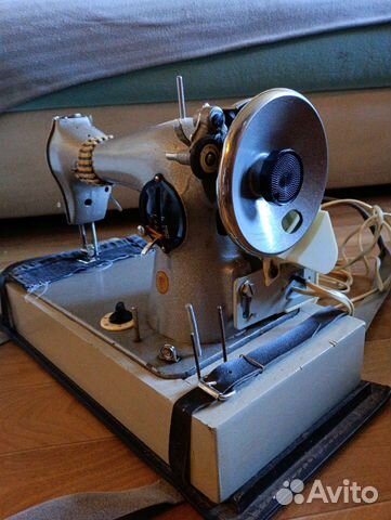 Швейная машина Подольск электрическая,ручная