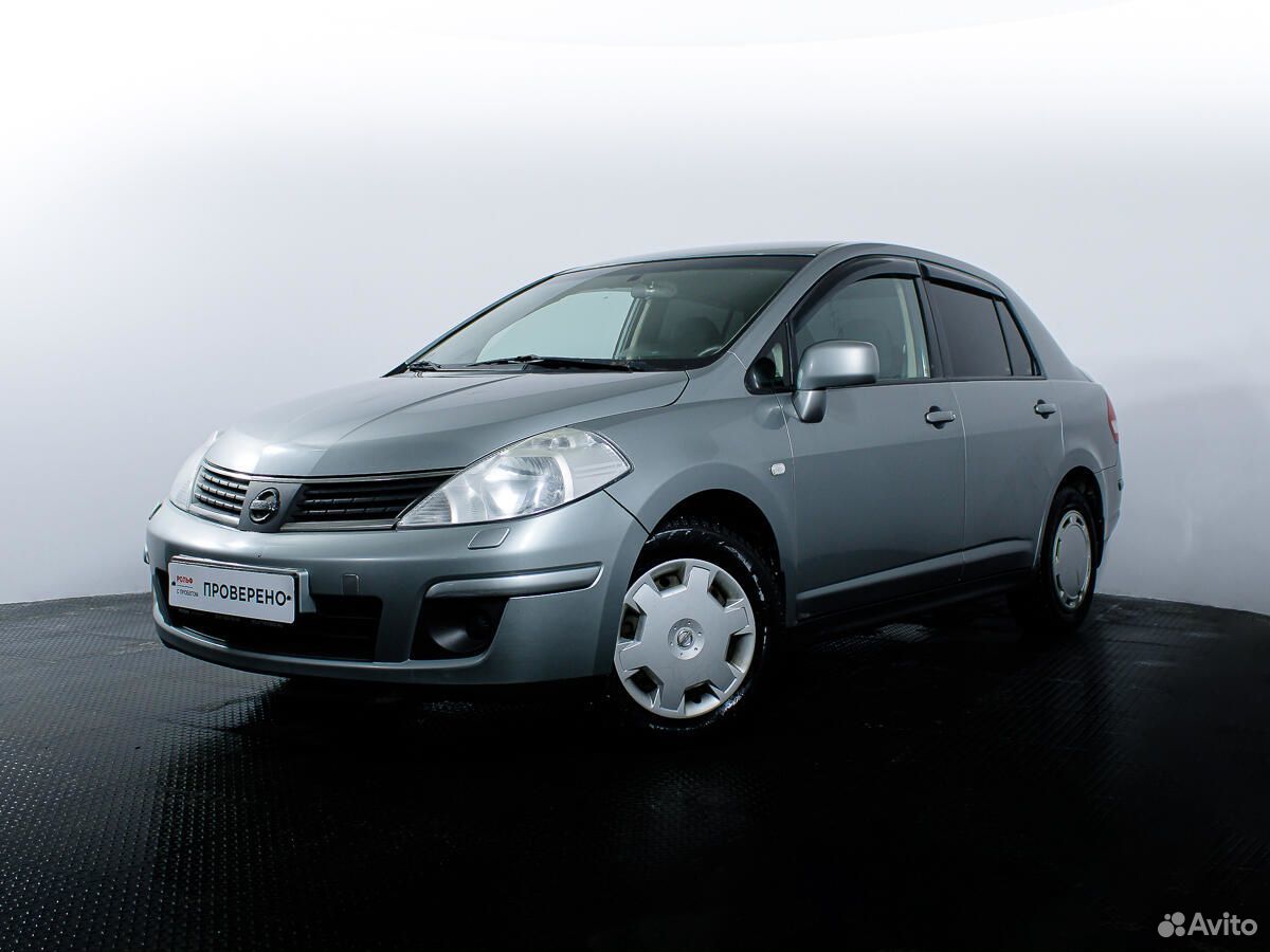 Nissan tiida 1.6 mt 2008