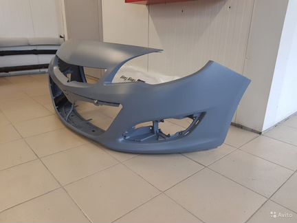 Бампер передний Opel Astra J