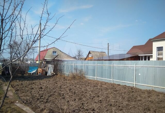 Дача 20 м² на участке 4 сот.