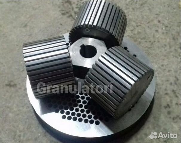 Матрица для гранулятора с пресс-вальцами(роликами)