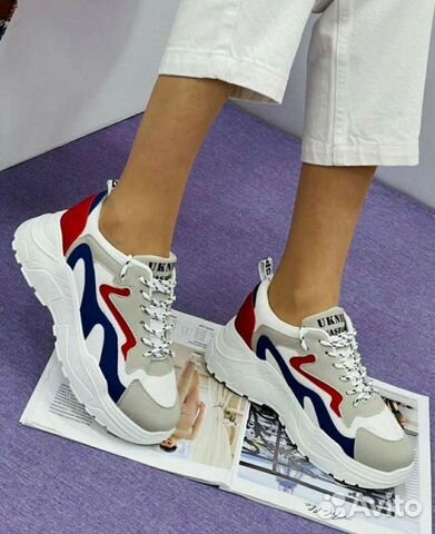 Кроссовки женские 38 размер