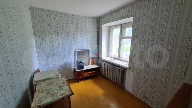 3-к. квартира, 43 м², 1/4 эт.