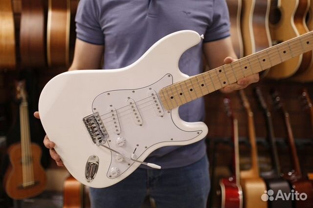 Электрогитара Terris + Аксессуары