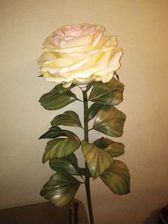 Ростовые цветы светильники