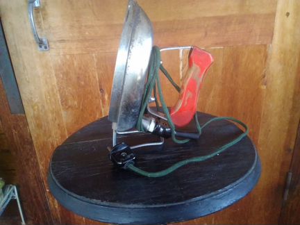 Старинный немецкий утюг