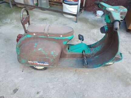 Педальный мотороллер Крошка. Педальная машина