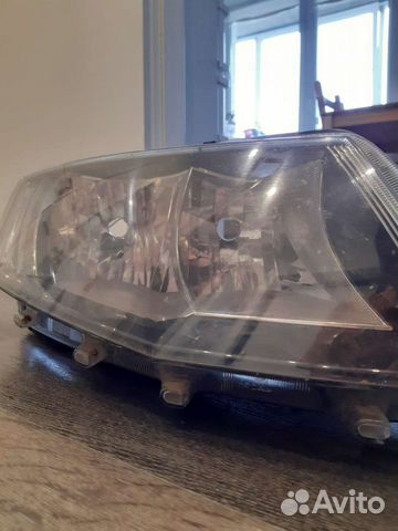 Фара передняя правая skoda octavia a7