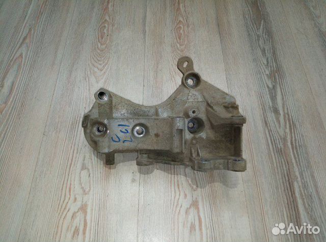 Кронштейн крепление навесного оборудования площадк