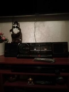 Кассетный магнитофон