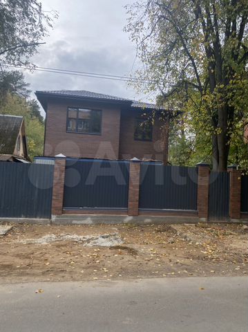 Дом 171,6 м² на участке 4 сот.