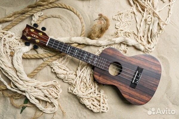 Укулеле концерт Flight + аксессуары
