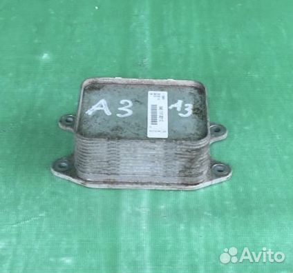 Радиатор масляный Audi A3 V8 1.2л 2012-2016