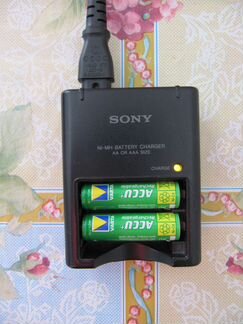 Зарядное устройство Sony BC-CS2B