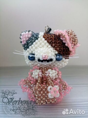Брелок из бисера 