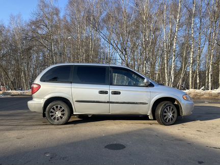 Chrysler Voyager 2.4 AT, 2001, 222 000 км