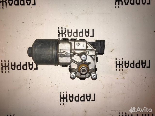 Моторчик стеклоочистителя Renault Logan