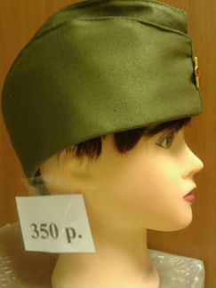 Пилотки К празднику снатписью есть И детские