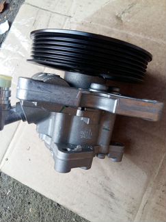 Насос гидpоусилителя MB ML 164, R W251