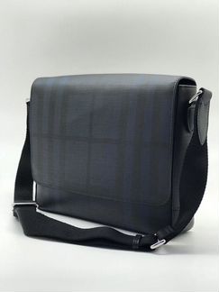 Месенджер Burberry