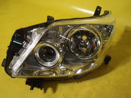 Фара Левая Галоген Toyota LC Прадо 150 2009-13г