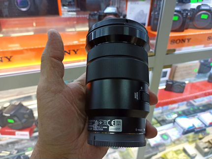 Sony E 18-105mm F/4 G OSS витринный S№2222297