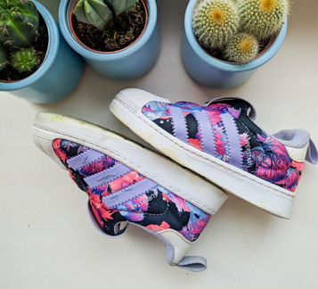 Кроссовки Adidas