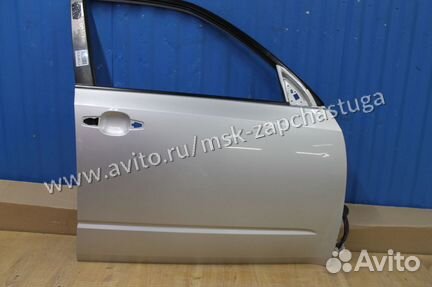 Дверь правая передняя Subaru Forester (S12)