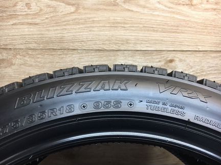 Bridgestone Blizzak VRX 275/35 R18 95S