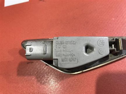 Повторитель в крыло бмв Х5 Е70