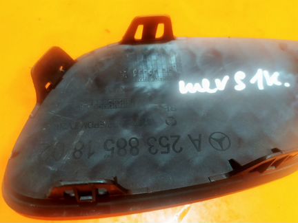 Решетка бампера передняя правая Mercedes Glc-Class