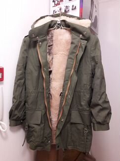 Куртка стиль милитари; жилет камуфлир.(мех.овчина)