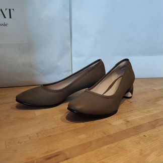 Новые туфли из натуральной кожи Clarks