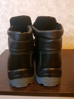 Ботинки демисезонные новые